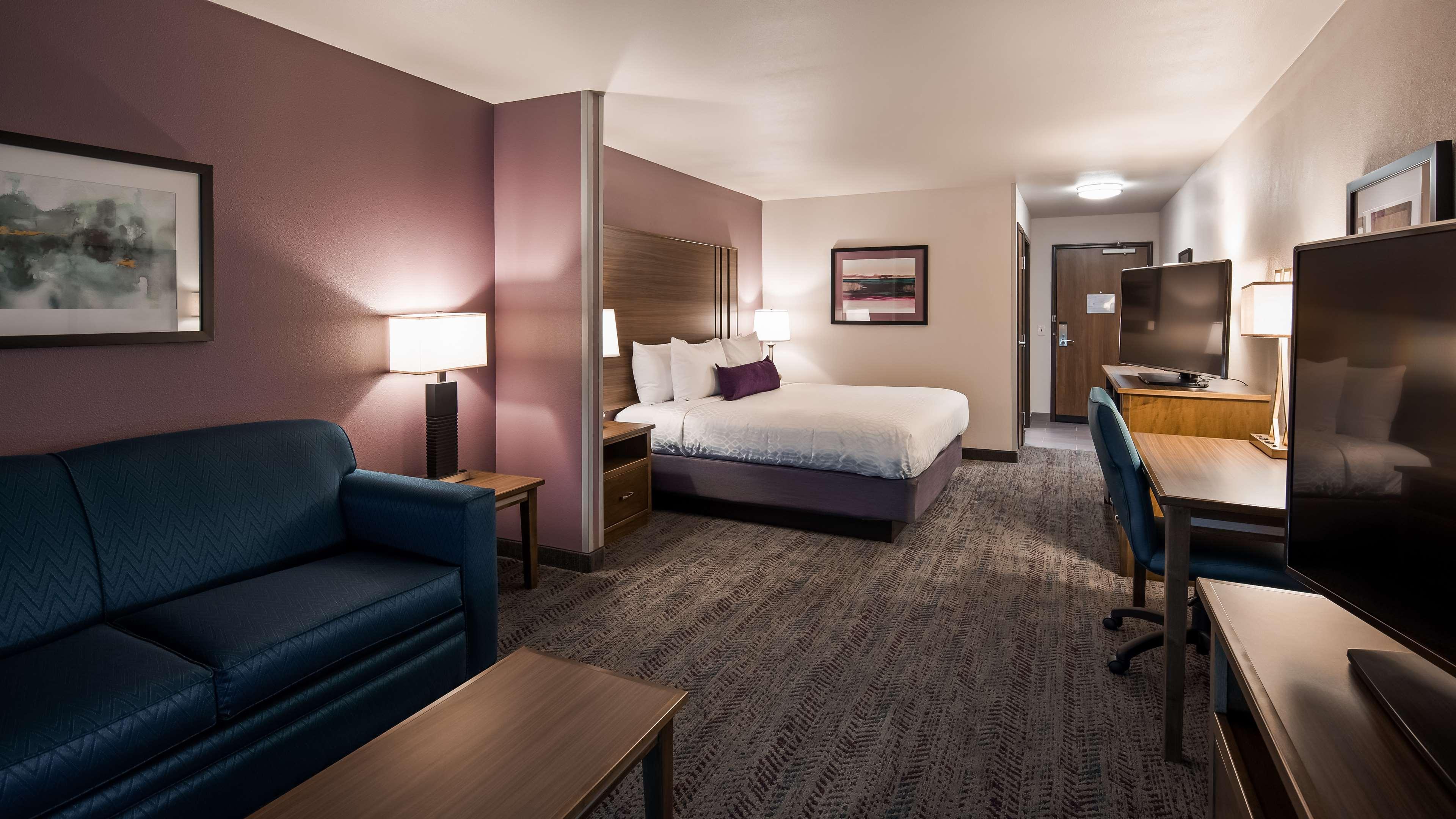 Best Western Plus Rapid City Rushmore Exterior photo