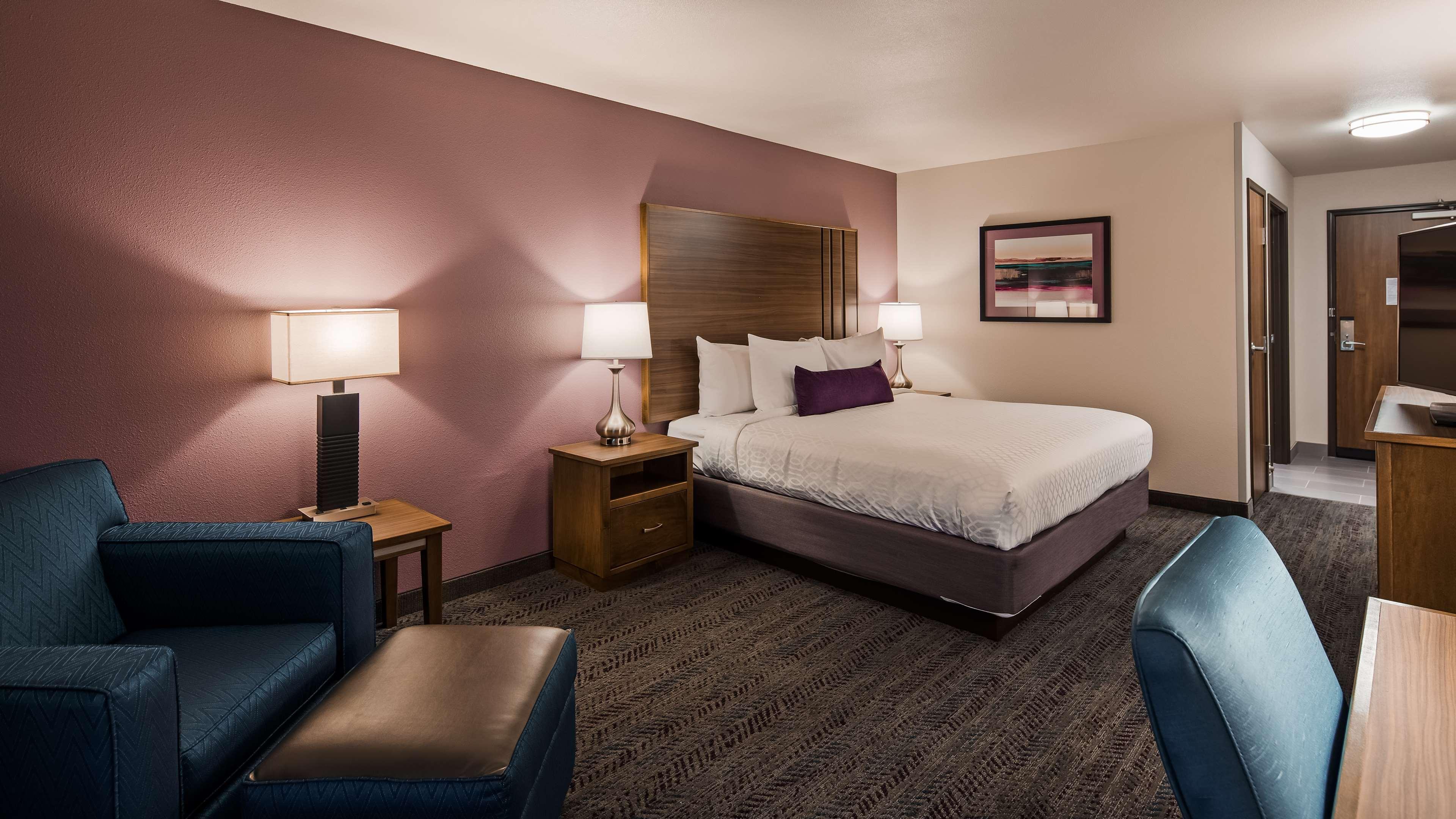 Best Western Plus Rapid City Rushmore Exterior photo